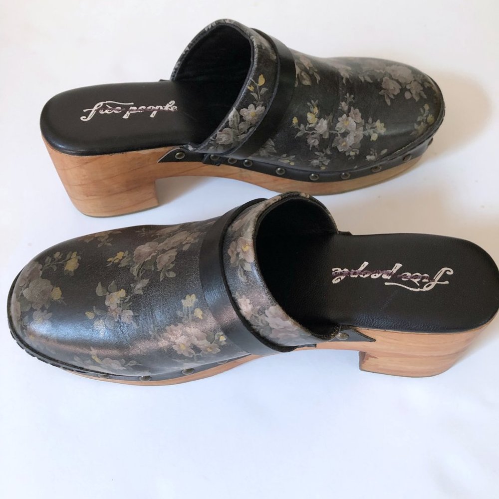 Free People Calabasas Clogs - Picture 2 of 10
